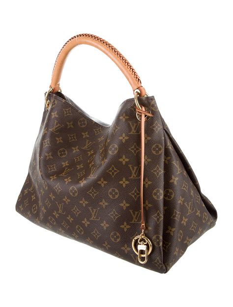 louis vuitton artsy mm size